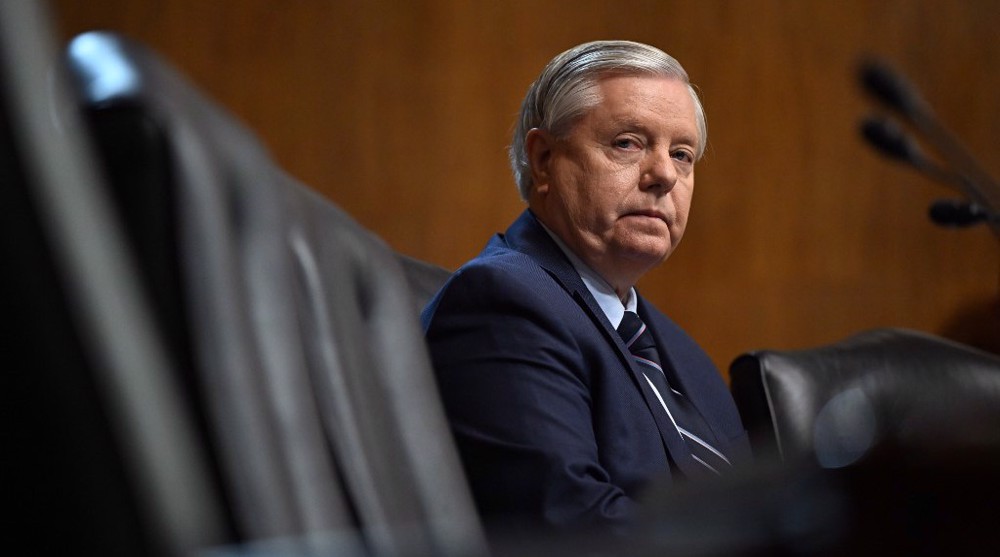 US senator admits failure of sanctions, increase in Iran’s oil revenue