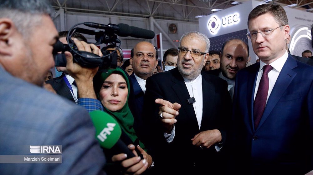 With raft of deals, Iran, Russia pledge to expand ties