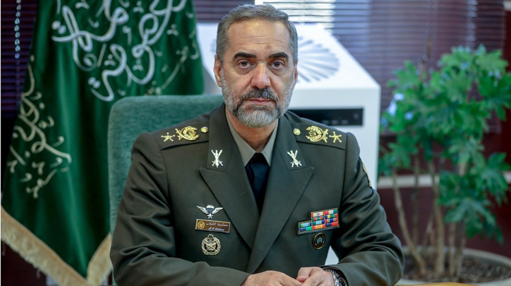 Iran hints defense exports to Venezuela, other nations 