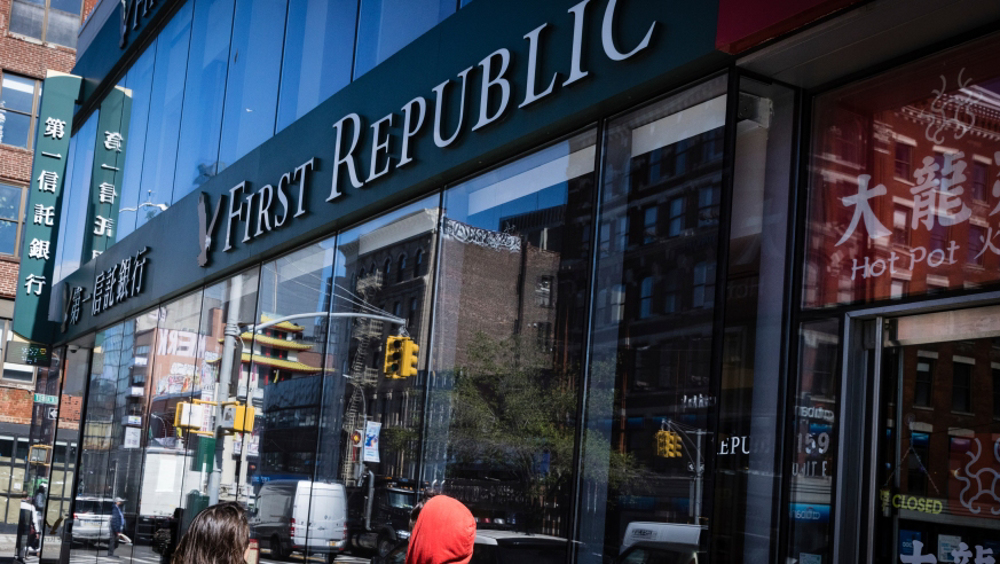 About 50% of Americans worried about their money in US banks