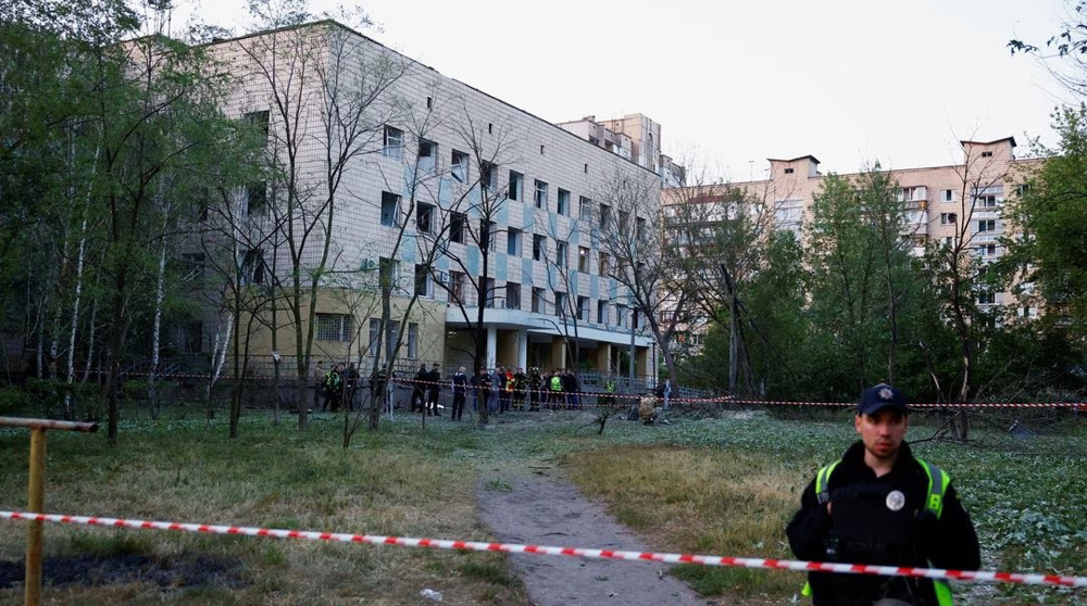 'Three killed' in Russian strike on Kiev after Ukraine's attack on Russia 