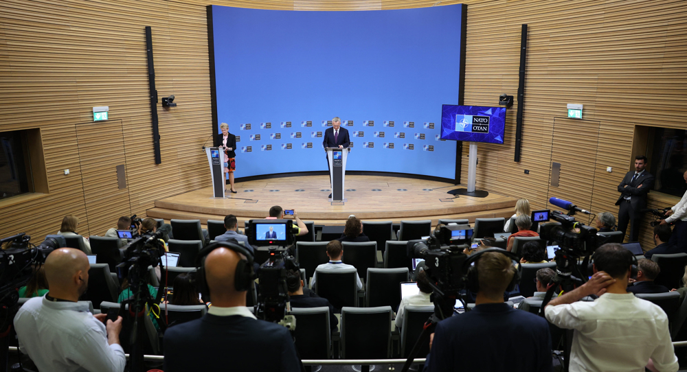 Stoltenberg urges NATO allies to arm Ukraine for offensive