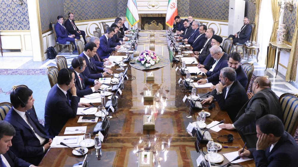 Raeisi: No obstacle gets in way of Iran’s enhancing ties with neighbors