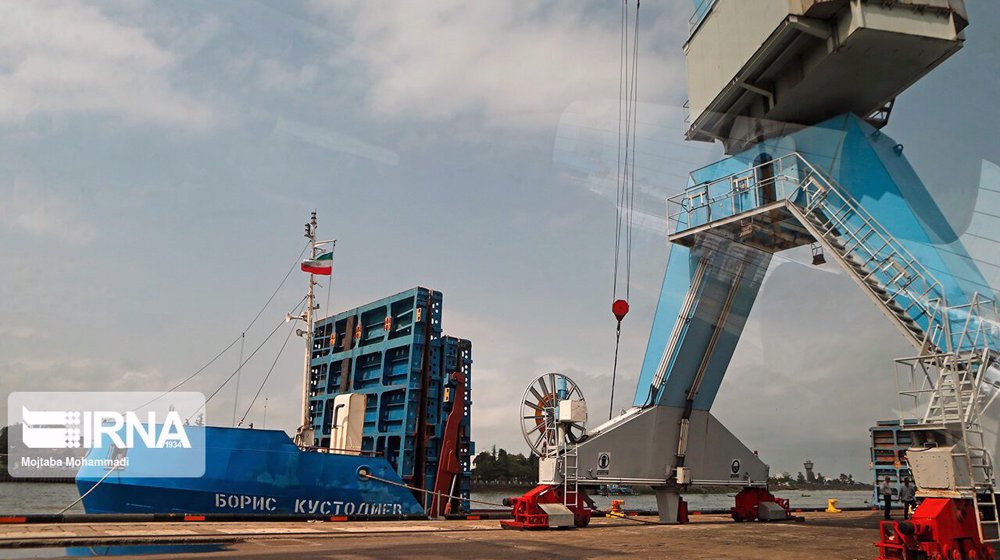 Iran posts trade deficit of $1.5bn for June quarter