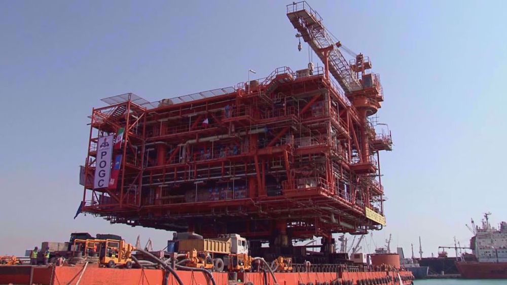 L'Iran installe la plate-forme la plus lourde de la phase 11 du champ gazier de Pars Sud