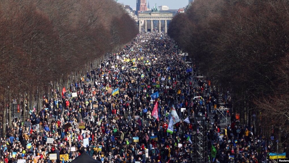 Italian protesters wage anti-war, anti-NATO rallies