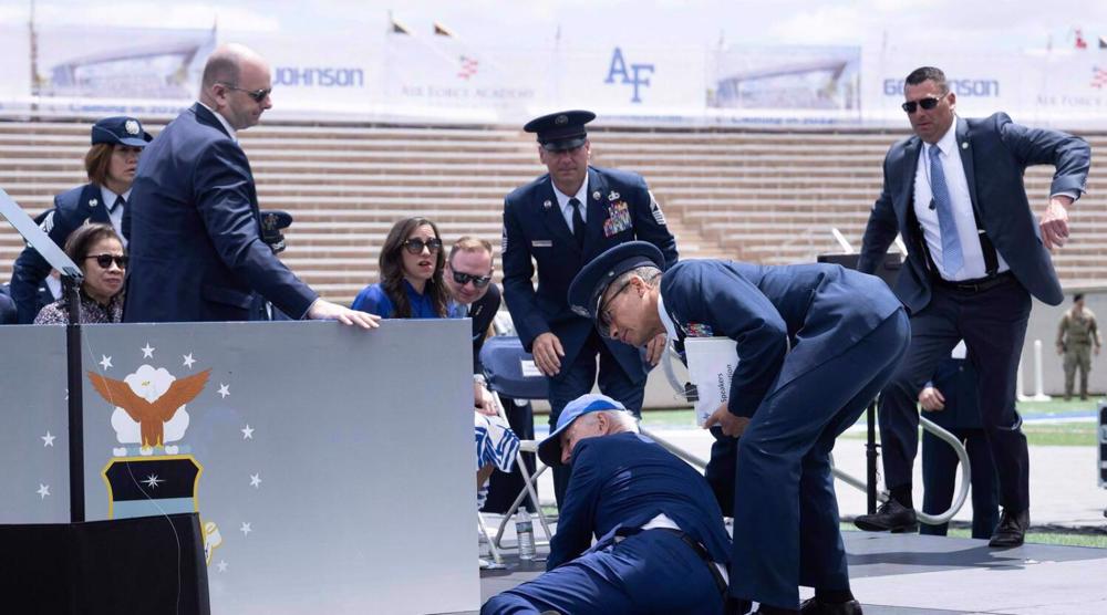 Ex-WH doctor describes Biden’s declining health as national security threat