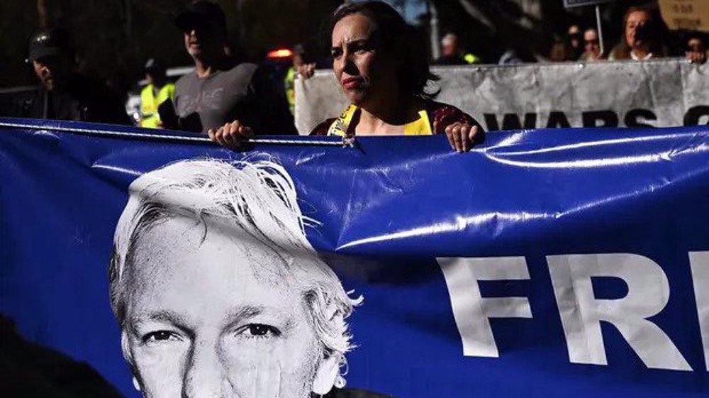 Assange 'dangerously' close to extradition to US after UK rejects appeal 