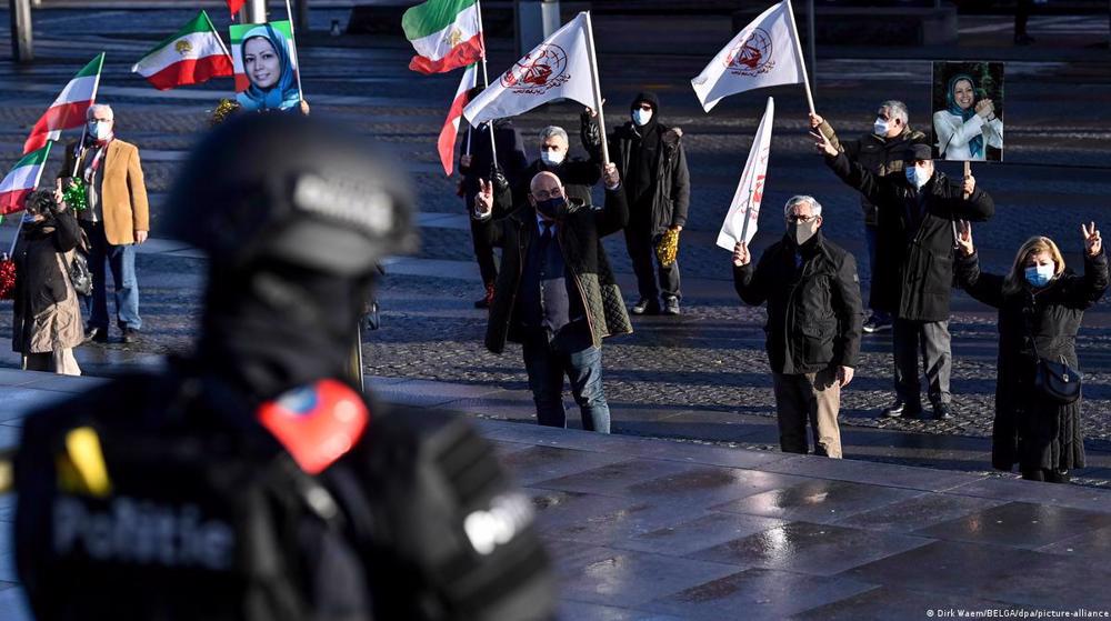 OMK: l'Iran fustige le deux poids deux mesures français