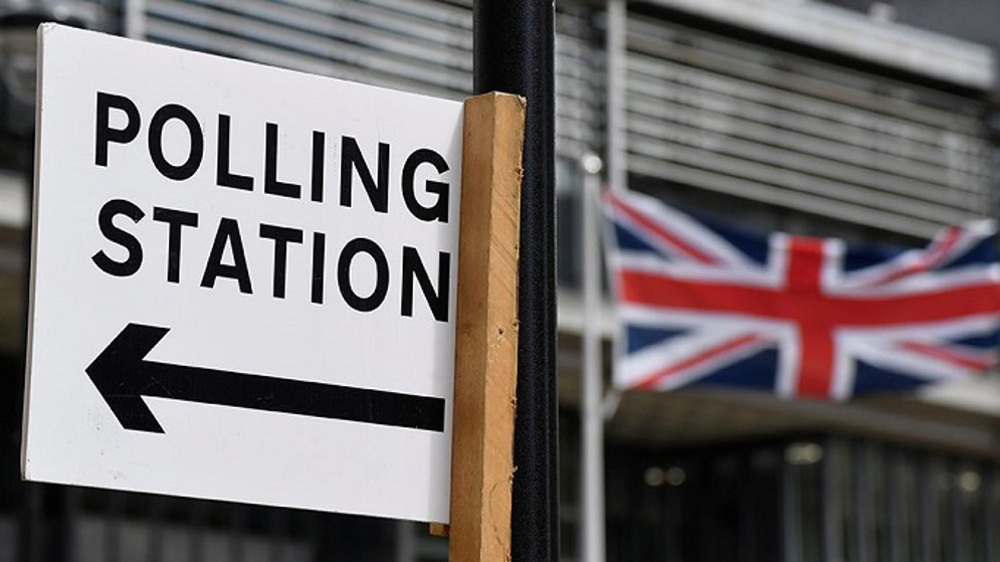 Élections partielles en GB: les conservateurs perdent plusieurs sièges