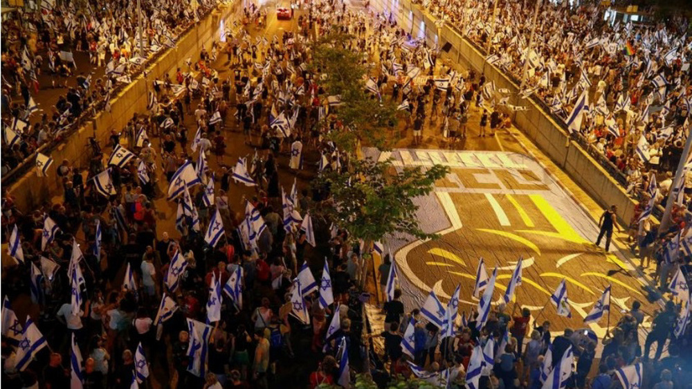 ‘Crisis at heart of Israel deeper than crisis in heart of Netanyahu’