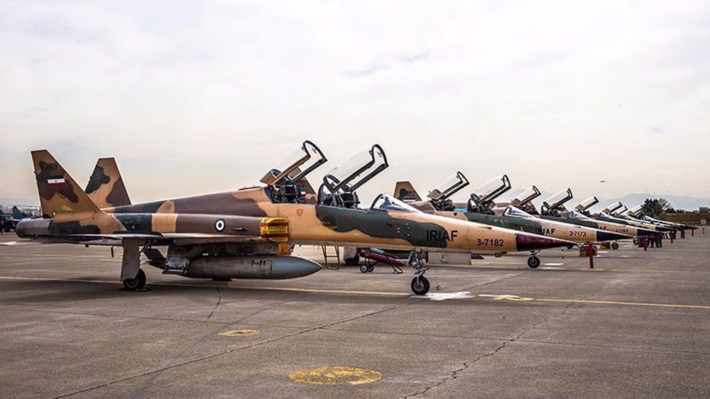 Iran: exercices aériens grandeur nature 