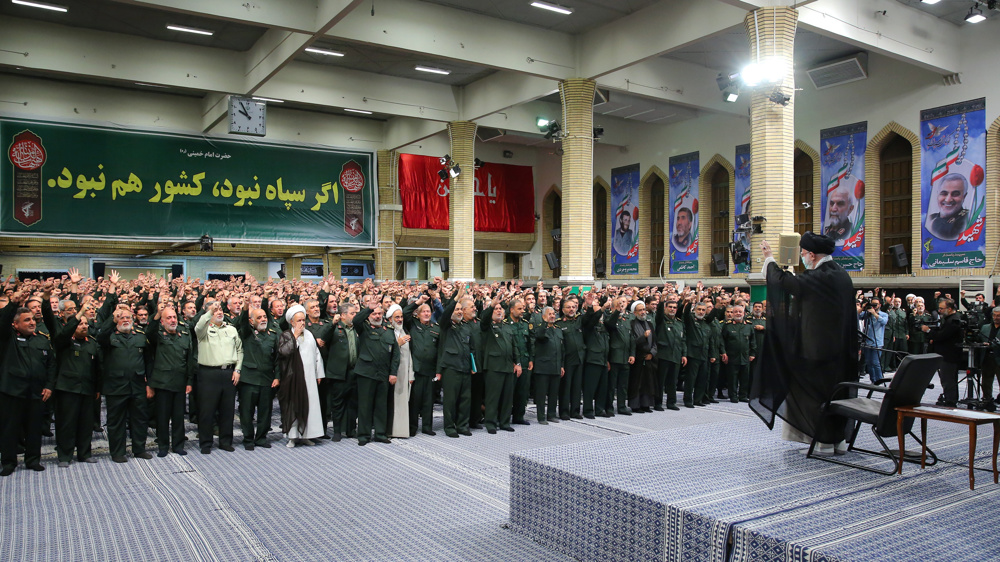 Le Leader met en garde contre des complots visant le CGRI