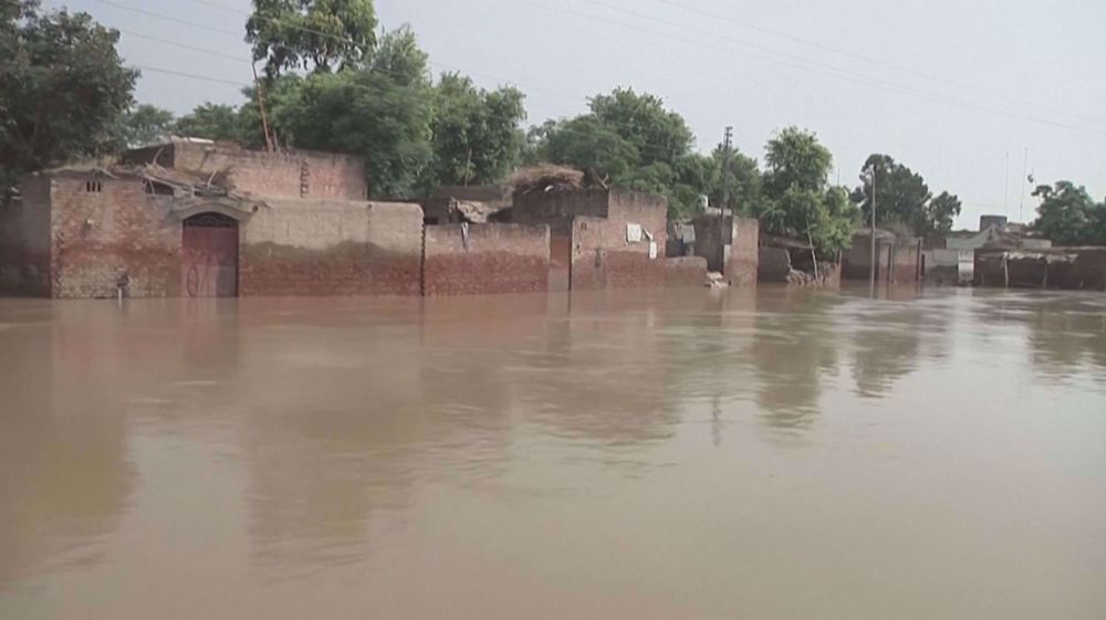 Around 100,000 people evacuated after floods in Pakistan
