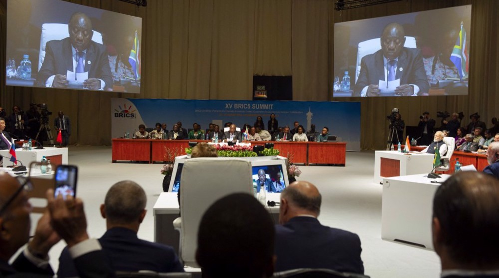 BRICS leaders call for efforts to shift away from US dollar 
