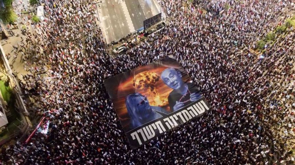 Thousands of protesters take to streets against Israeli cabinet for 34th week in row