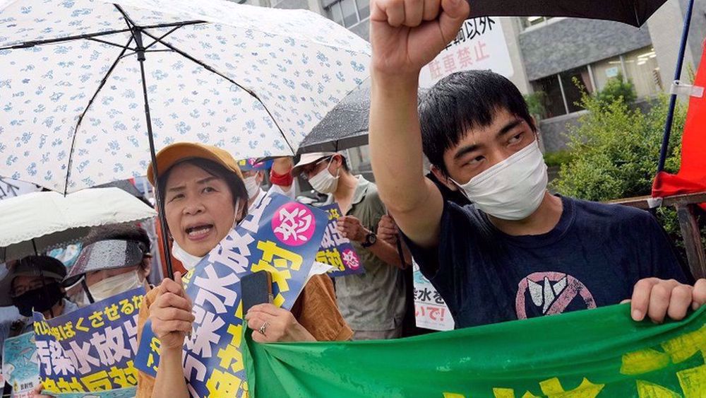 Japanese protest Fukushima water release