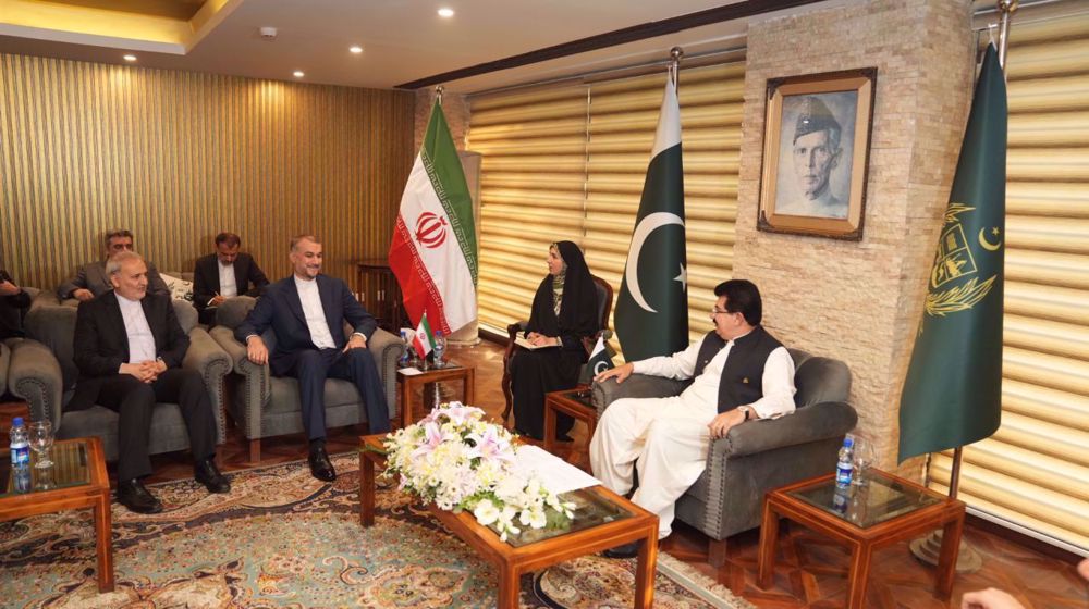 Iran sees no limits to expansion of relations with Pakistan: Top diplomat