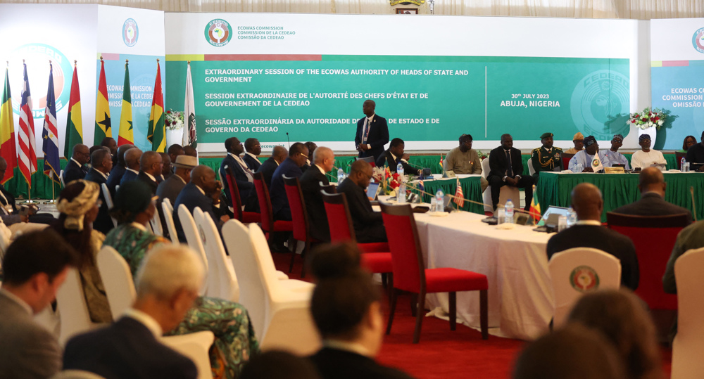 Niger coup leaders brace for ECOWAS response as deadline passes
