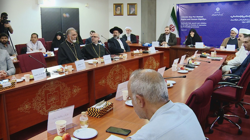 Iran: les minorités religieuses condamnent le sacrilège du Coran 