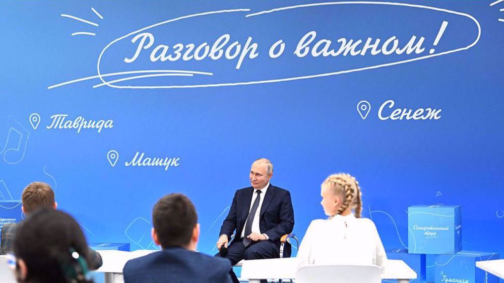 Putin tells schoolchildren Russia is 'invincible'