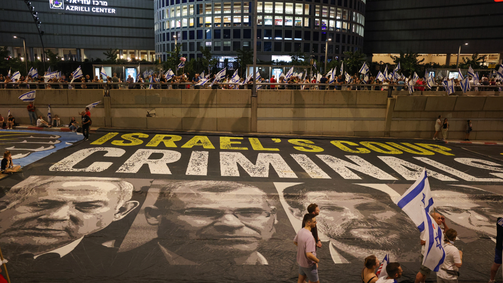 Israeli apartheid falling apart