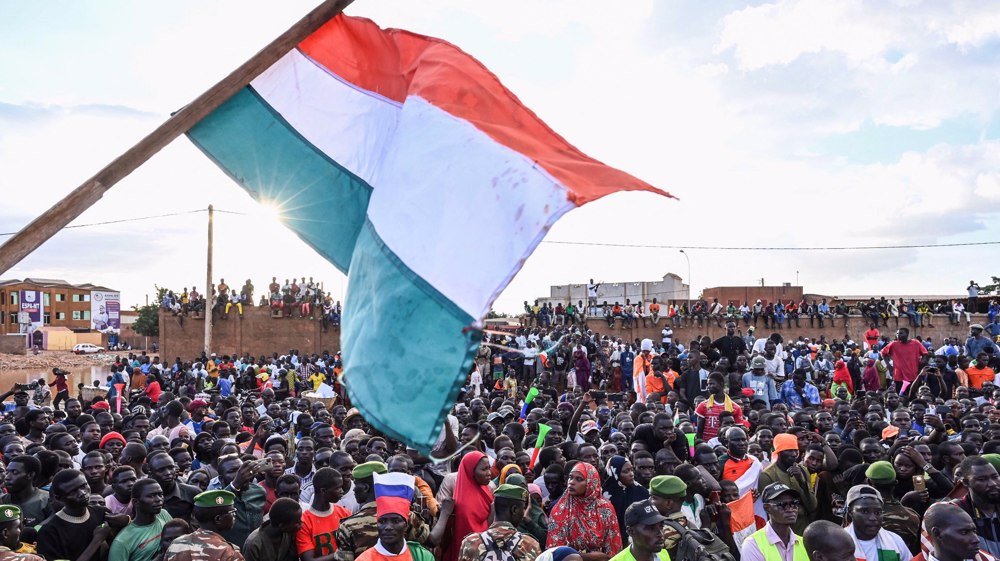 Thousands of Nigeriens protest against France's military presence for 3rd straight day