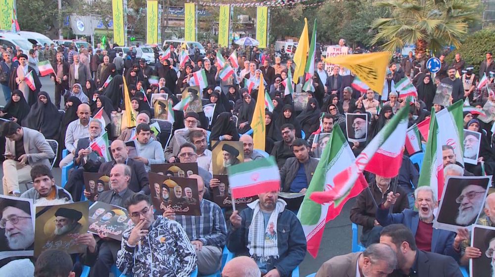 Iranians pay tribute to martyred senior Hezbollah executive