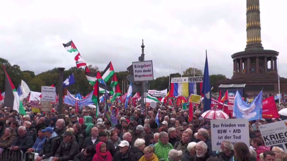 Berlin March calls for global peace