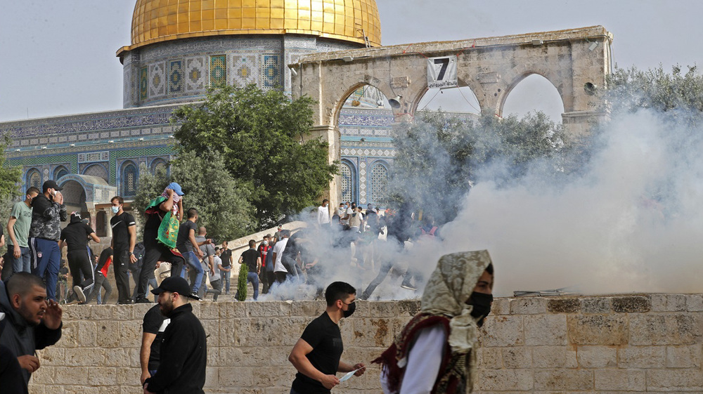 Israeli desecration of Islamic sanctities escalates