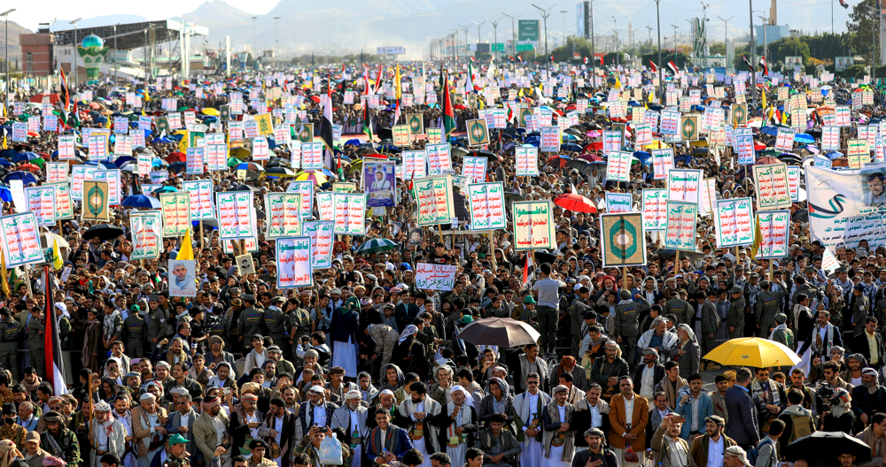Yemenis praise Hezbollah victory