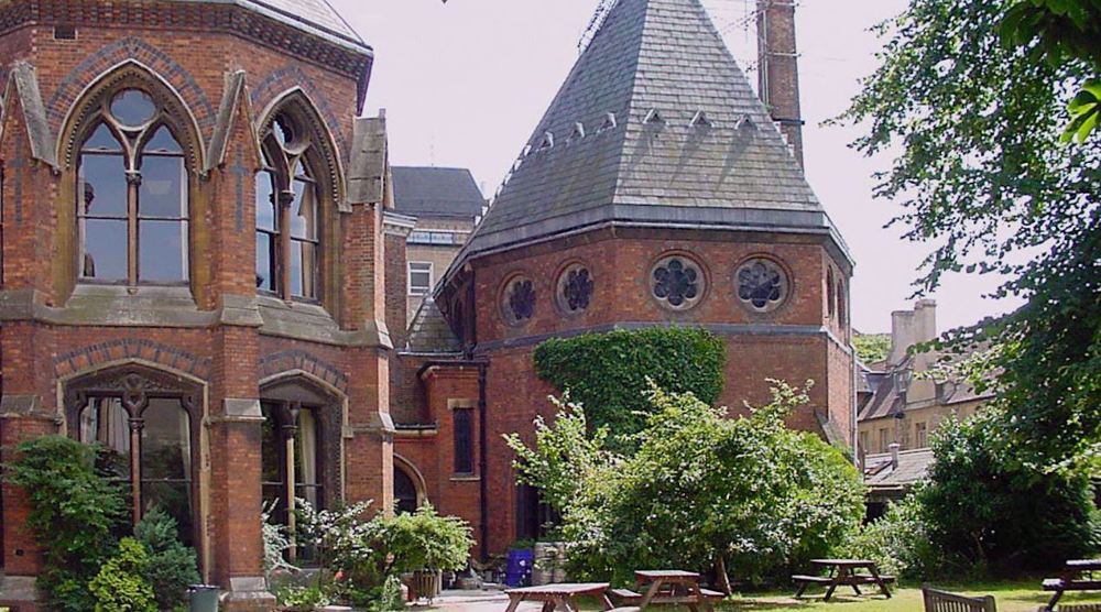 Oxford Union declares Israel ‘apartheid’ regime committing ‘genocide’