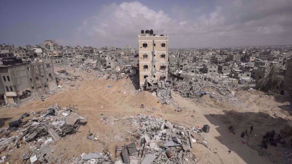 Hamas presents two-stage Gaza truce proposal 