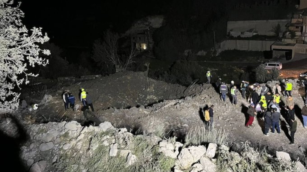 Israeli air strike kills at least five civilians in southern Lebanon 