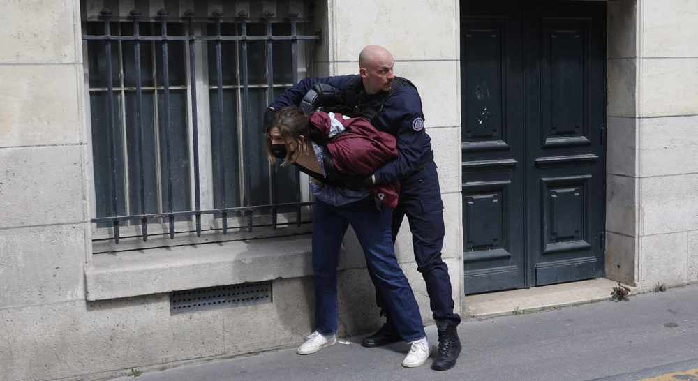 French police crack down on anti-Israel protests at Sorbonne