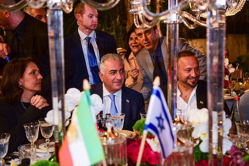 Iranian counter-revolutionaries back UK Zionists