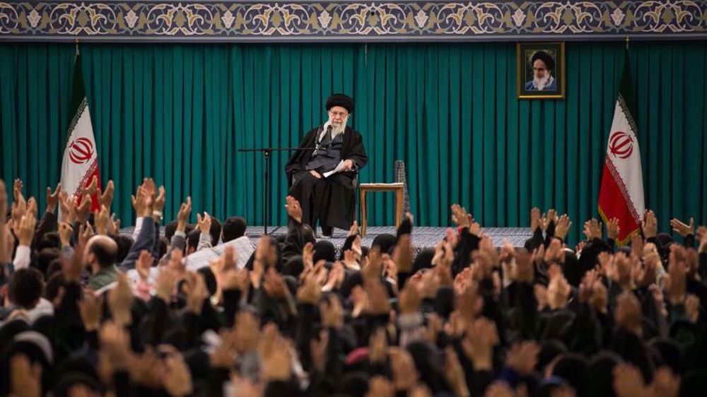 Le Leader de la Révolution a accordé une audience aux étudiants à l'occasion du Ramadan