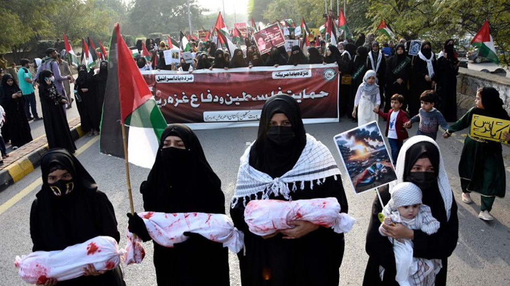 Pakistanis call for expulsion of US and UK ambassadors