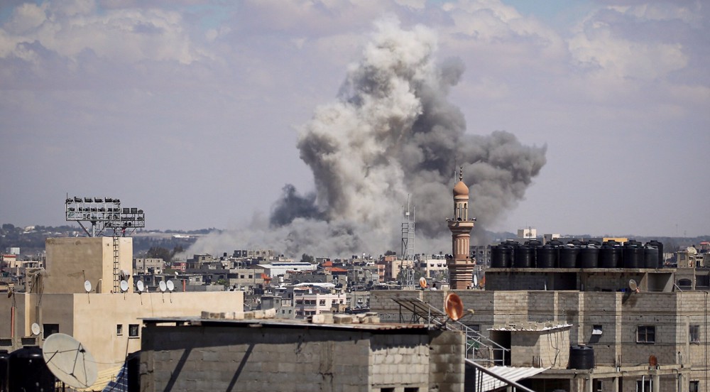 Israeli forces capture Rafah crossing as tanks roll in after heavy bombardment 