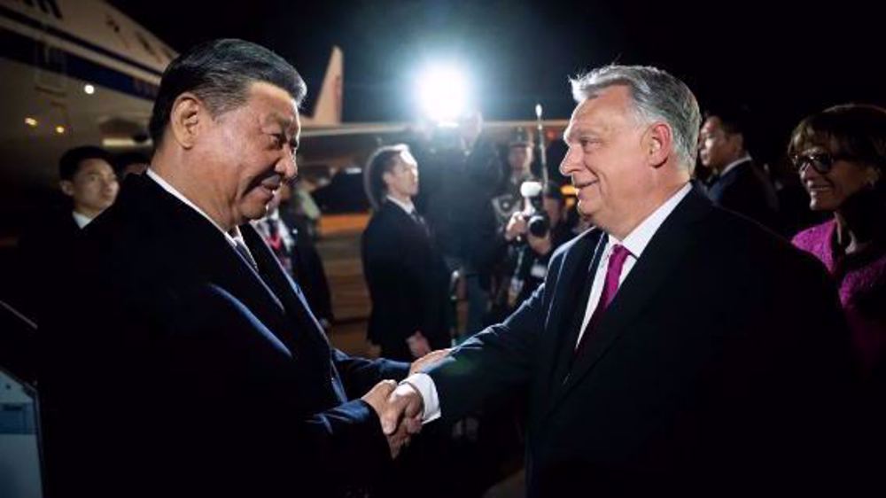China’s Xi arrives in Hungary on 3rd leg of European tour