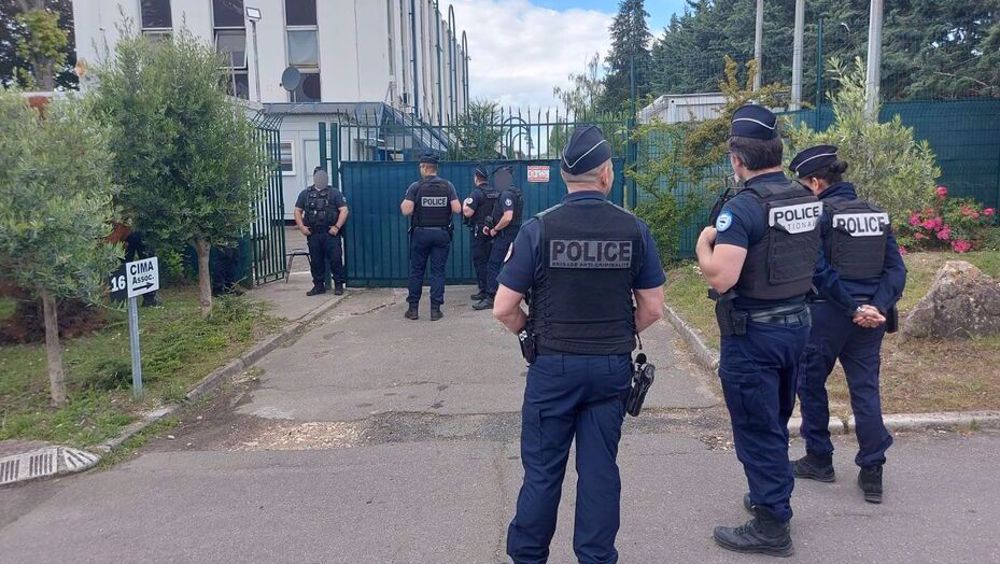 L’Iran salue l’attaque contre le QG des terroristes de l’OMK près de Paris