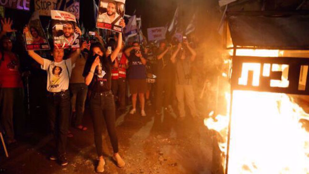 Thousands of anti-regime protesters demand Netanyahu's ouster 