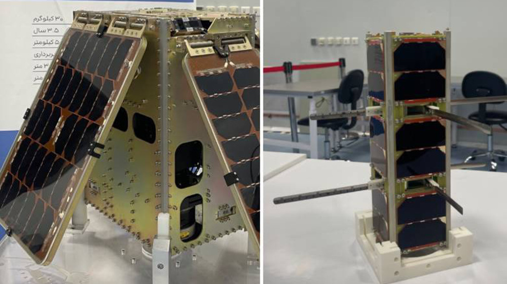 Iran unveils flight models of Kowsar, Hodhod satellites