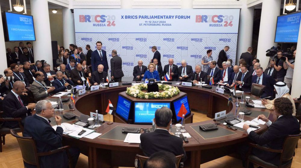 De-dollarization tops agenda of BRICS Parliamentary Forum 