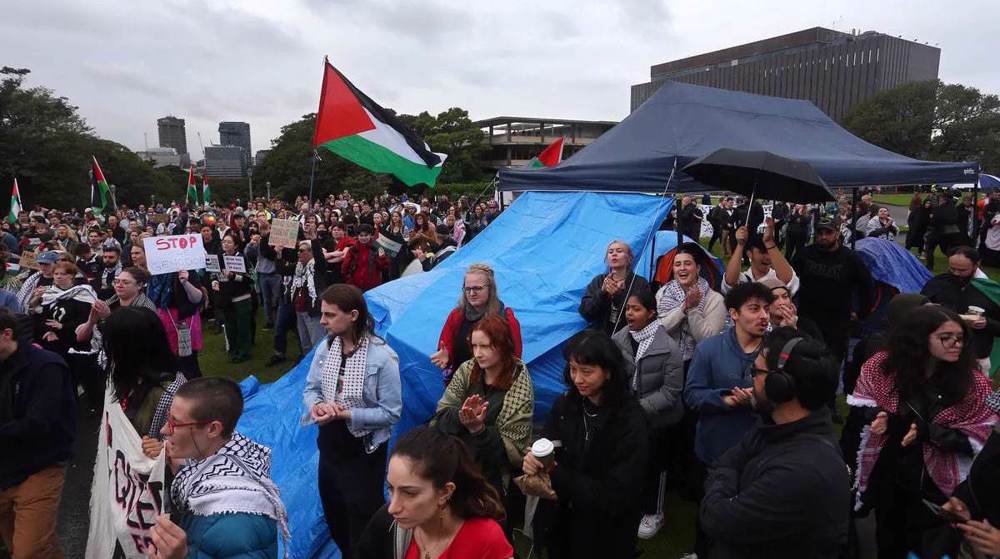 Protesters urge Australian PM to sanction Israel over Gaza genocide