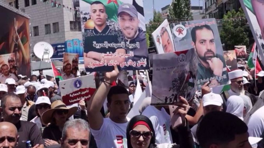Palestinians in West Bank demand end of war in Gaza and fair treatment of prisoners