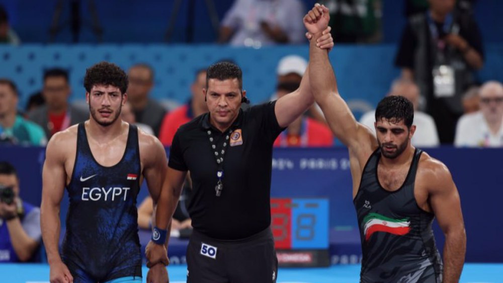  Paris Olympics: Iran's Saravi defeats wrestling opponent, reaches finals