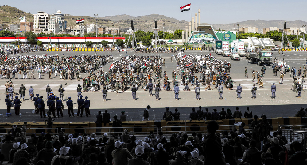 Yemen’s defense minister warns Israel as graduated cadets join country’s army