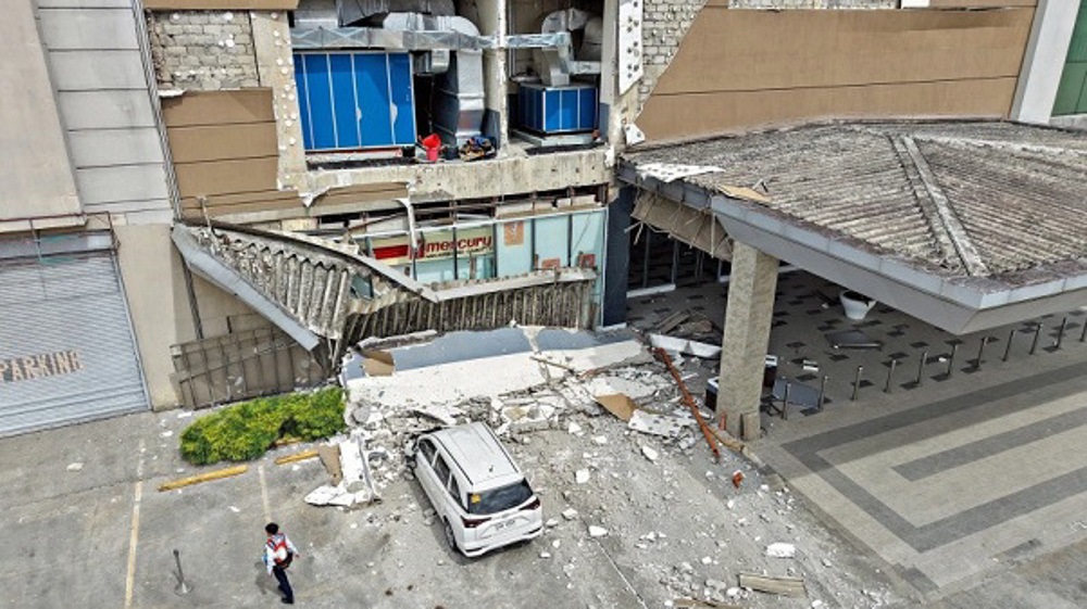 Philippines hit by strong aftershock after 7.4-magnitude quake