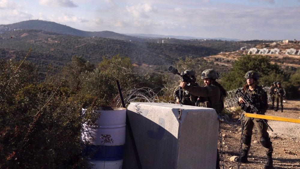 Israeli army seizes 17 acres of Palestinian land in northern West Bank 